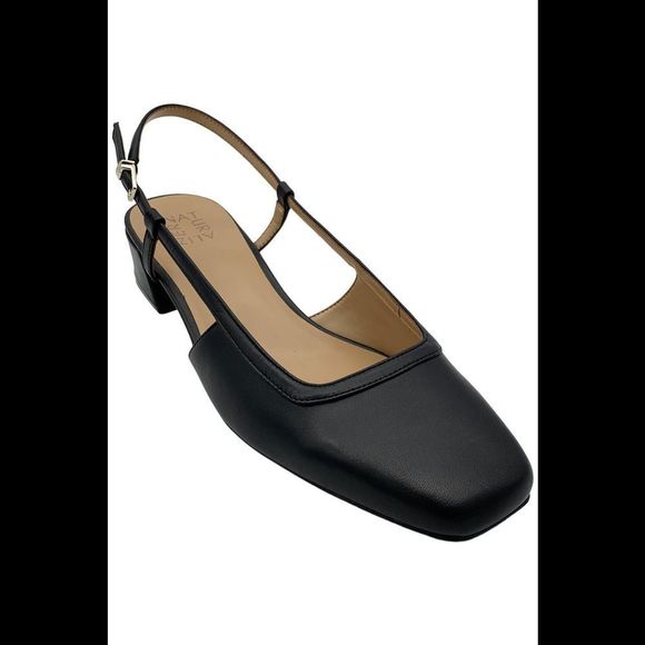 Naturalizer Women's Harper Slingback Pump Black - Wide - Picture 1 of 3
